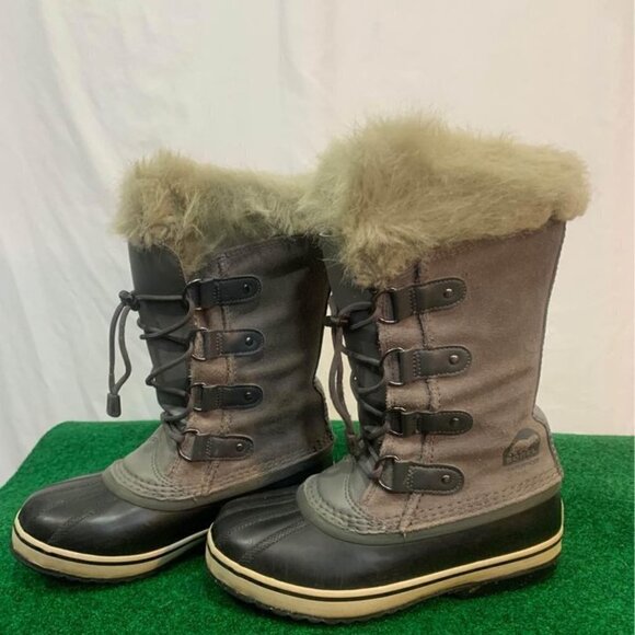 ❄️sorel tall leather waterproof winter boots. Size 4 adults. Gray/black. E… - Picture 5 of 10